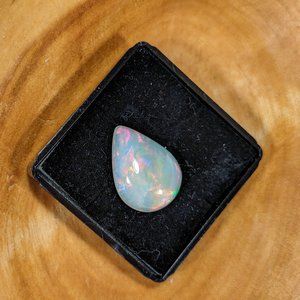 9.36 cts Opal stone